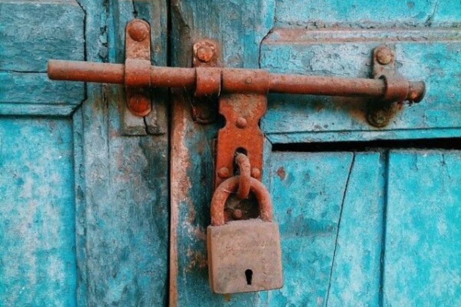 jenis karat yang umum terjadi pada material logam