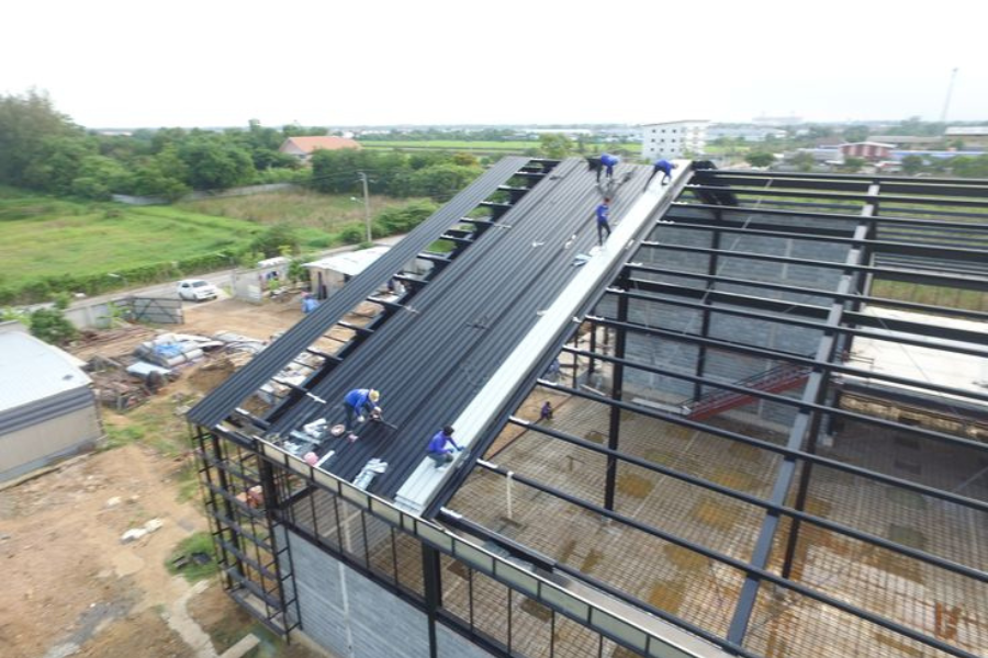 memilih material logam yang tepat untuk konstruksi atap bersama global cometal